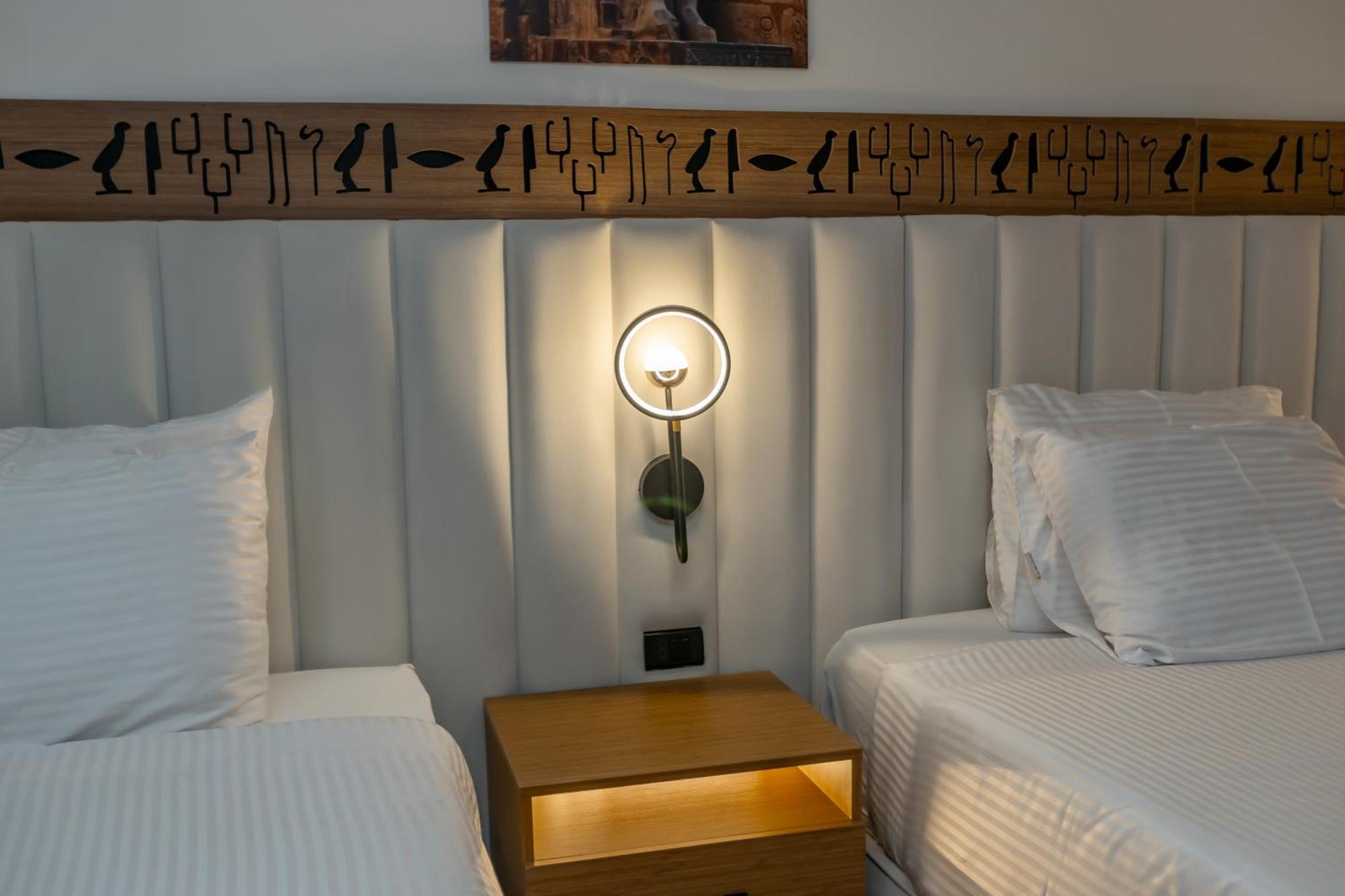 Superior Pyramids Inn Al Kawm al Akhdar エクステリア 写真