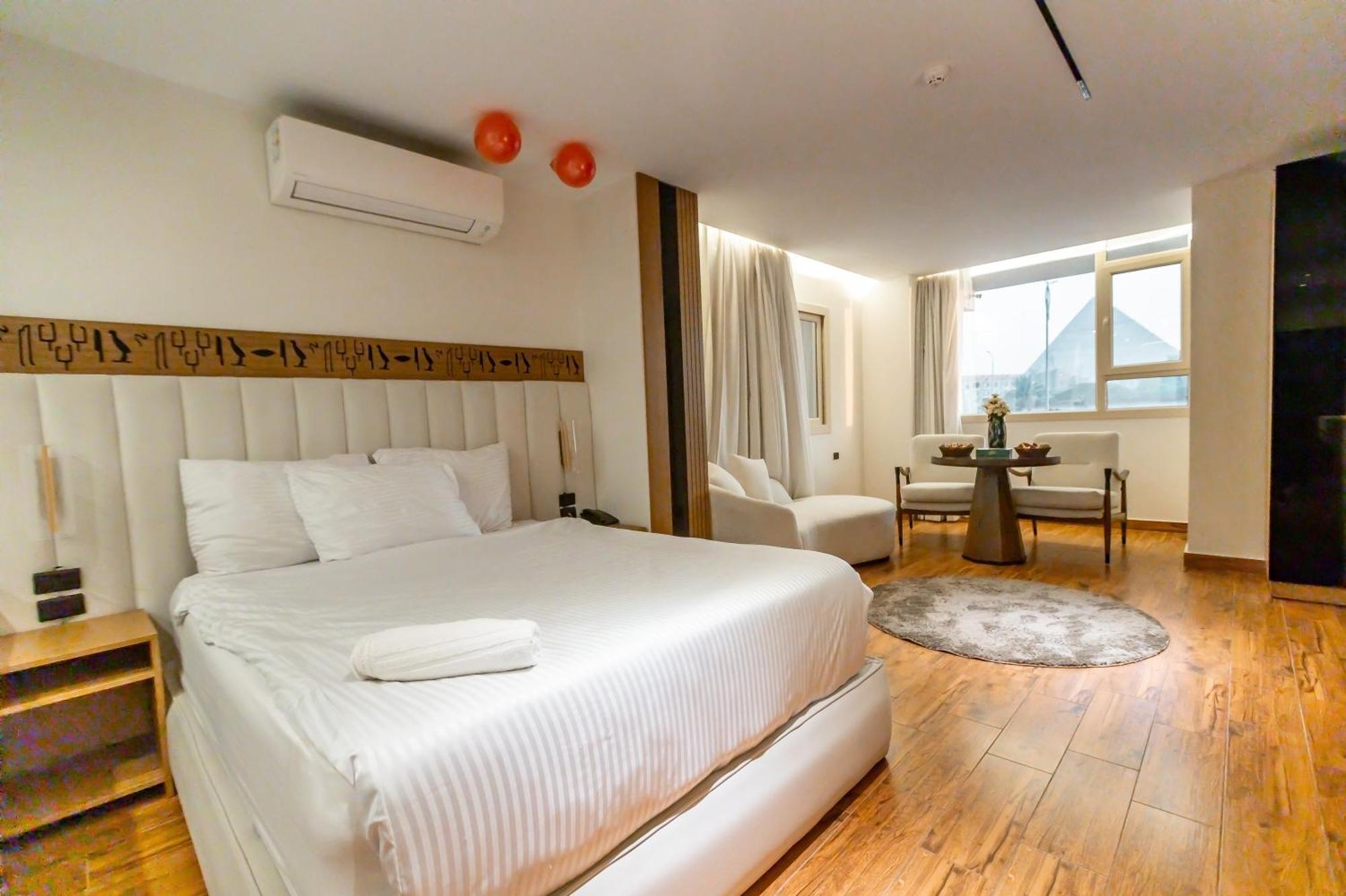 Superior Pyramids Inn Al Kawm al Akhdar エクステリア 写真