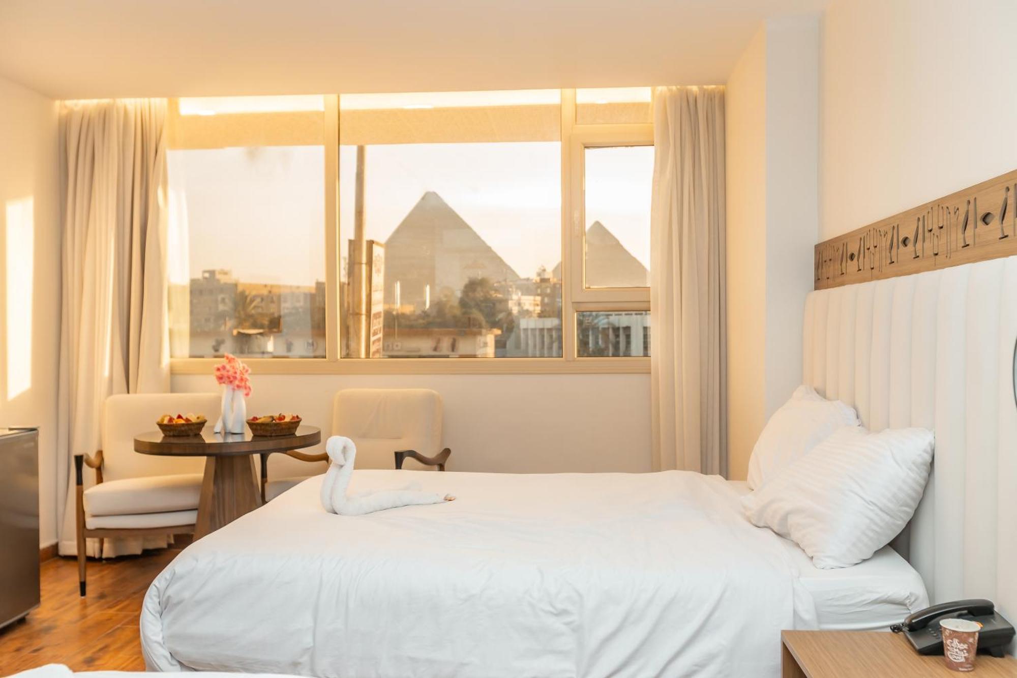 Superior Pyramids Inn Al Kawm al Akhdar エクステリア 写真