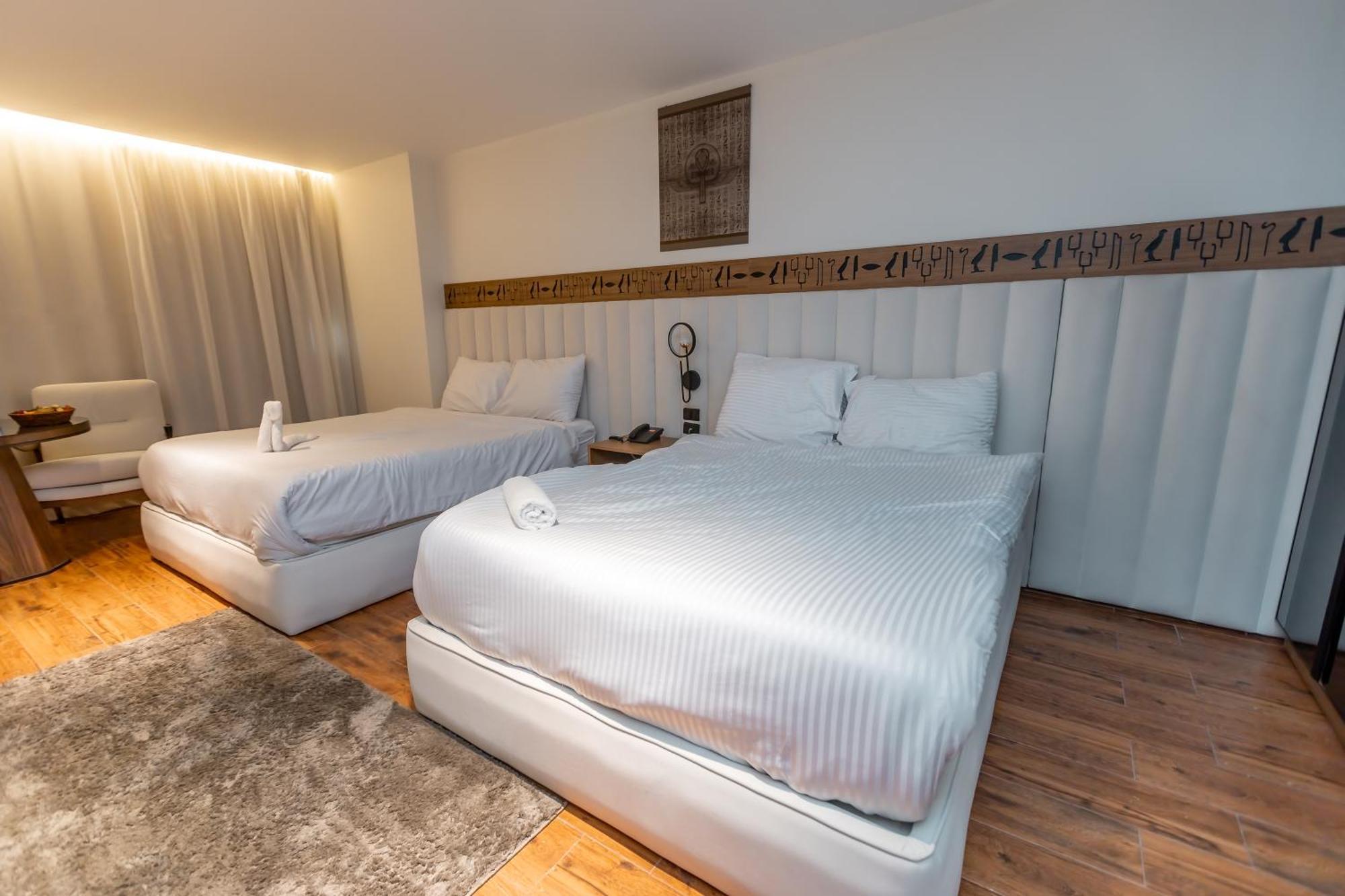 Superior Pyramids Inn Al Kawm al Akhdar エクステリア 写真