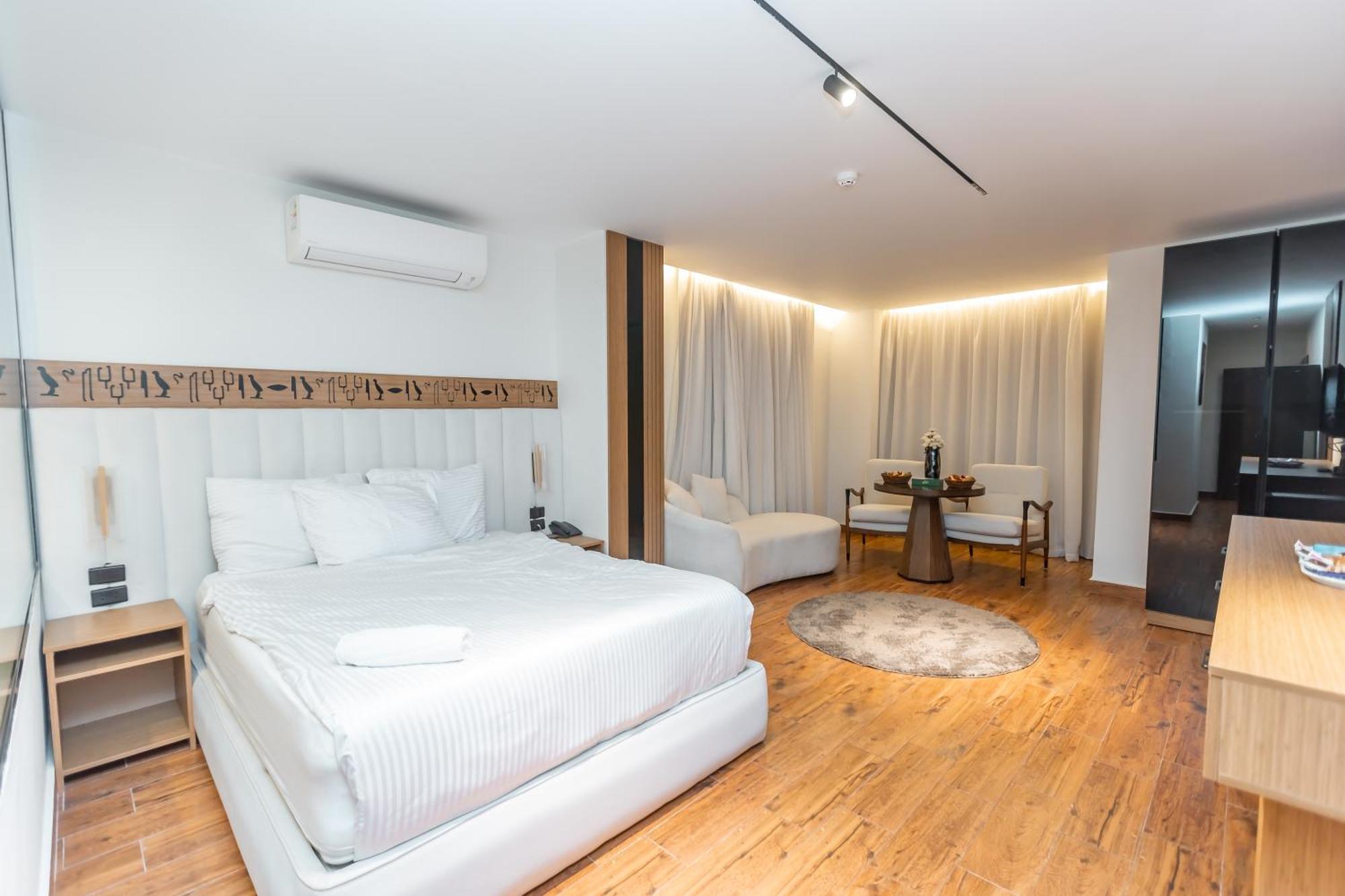 Superior Pyramids Inn Al Kawm al Akhdar エクステリア 写真