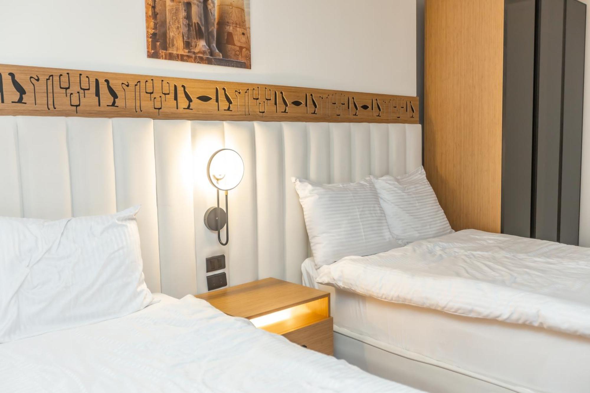 Superior Pyramids Inn Al Kawm al Akhdar エクステリア 写真