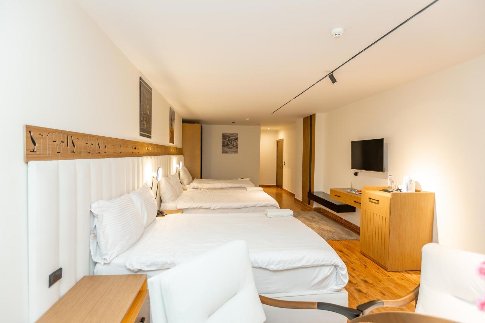Superior Pyramids Inn Al Kawm al Akhdar エクステリア 写真