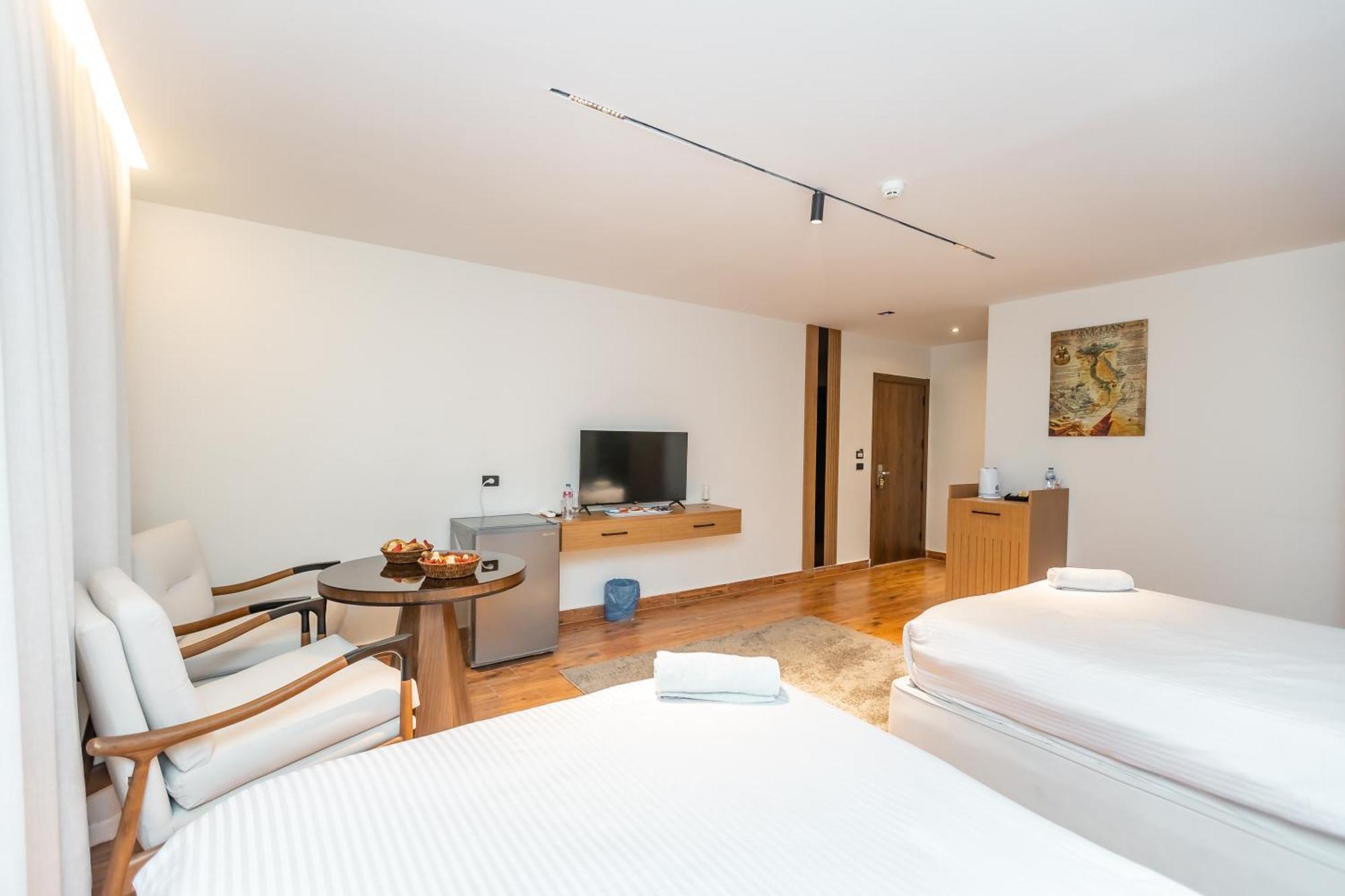 Superior Pyramids Inn Al Kawm al Akhdar エクステリア 写真