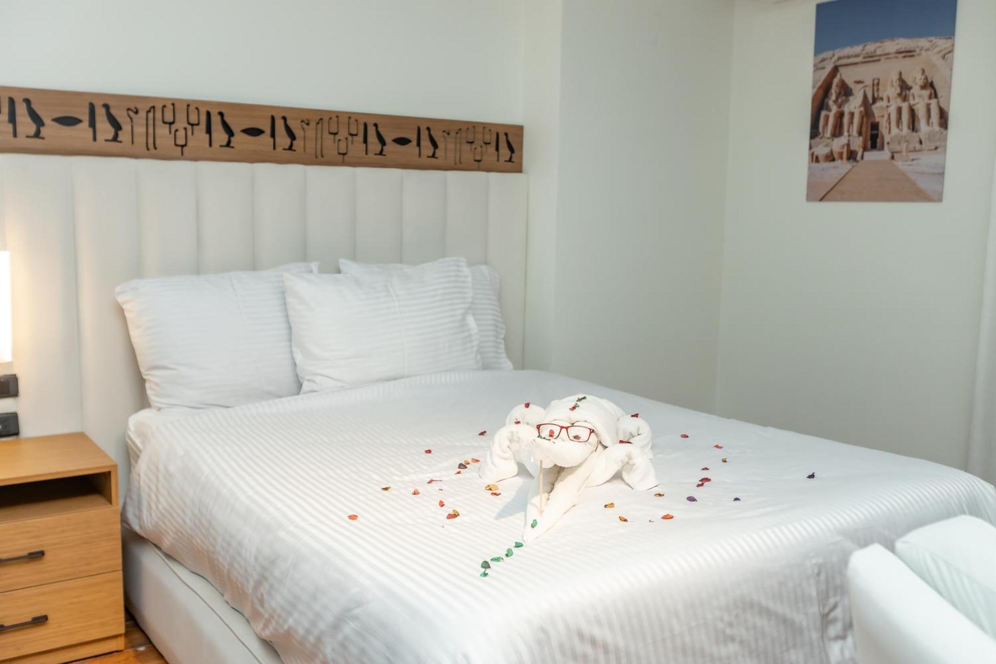 Superior Pyramids Inn Al Kawm al Akhdar エクステリア 写真