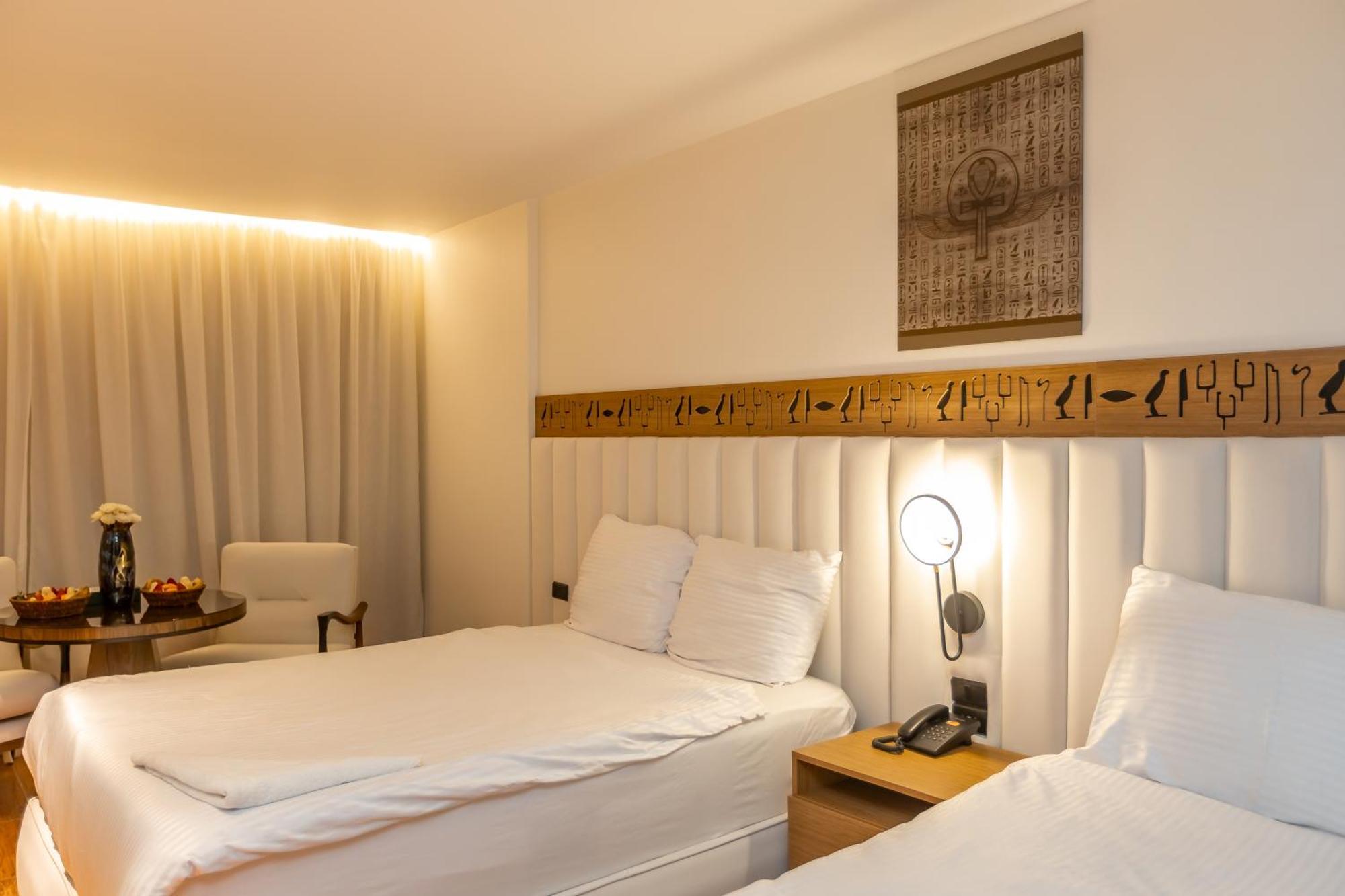 Superior Pyramids Inn Al Kawm al Akhdar エクステリア 写真