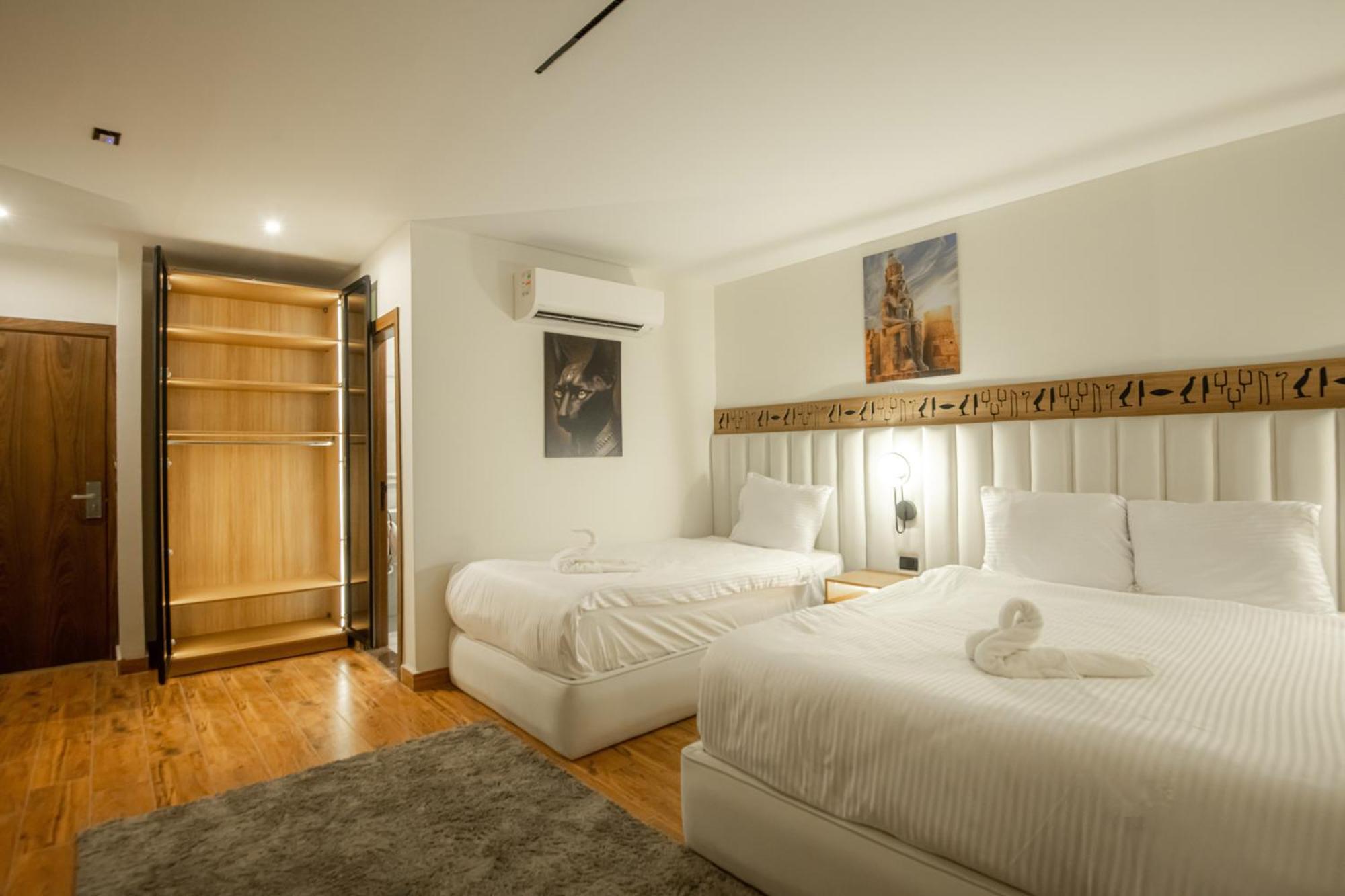 Superior Pyramids Inn Al Kawm al Akhdar エクステリア 写真
