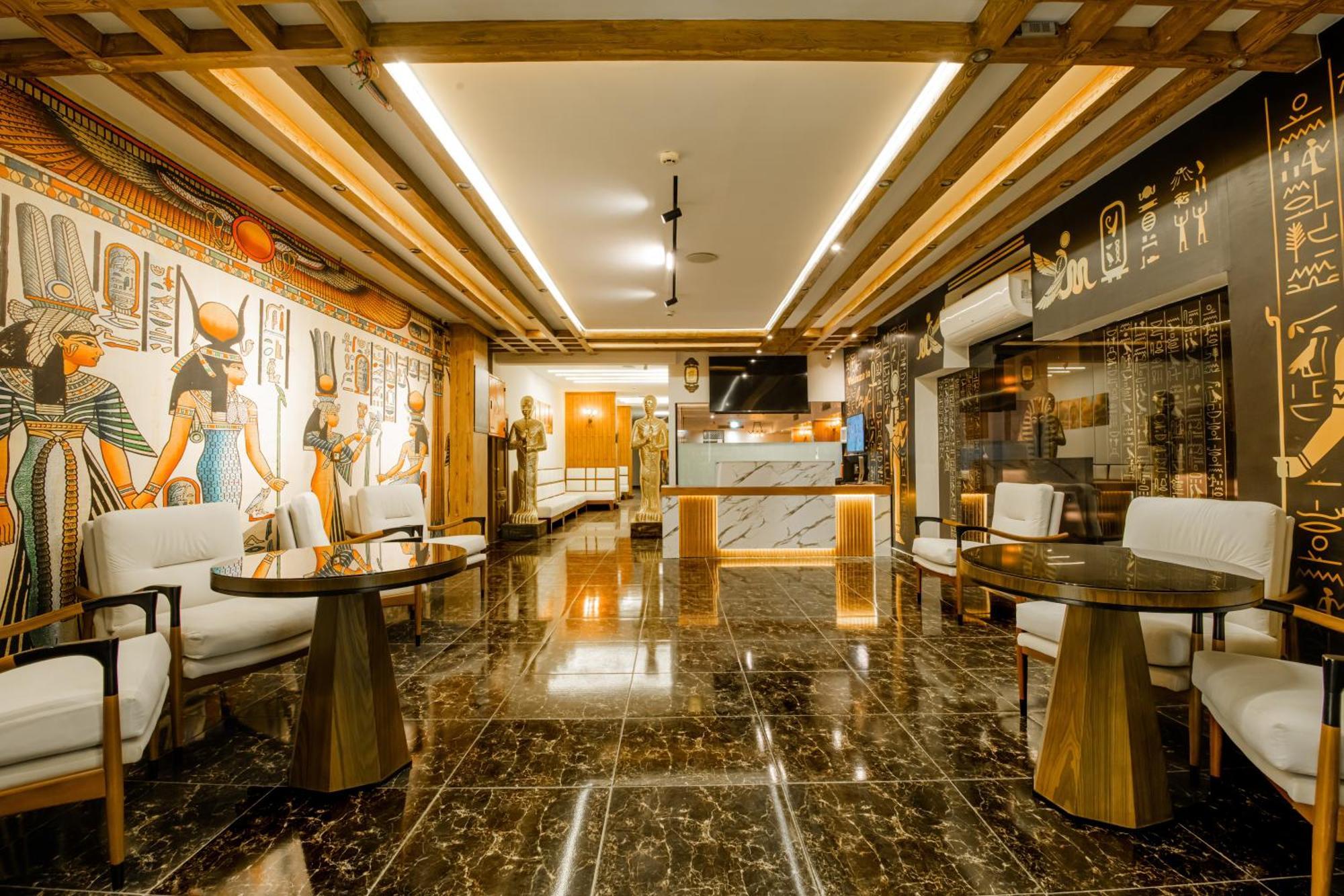 Superior Pyramids Inn Al Kawm al Akhdar エクステリア 写真