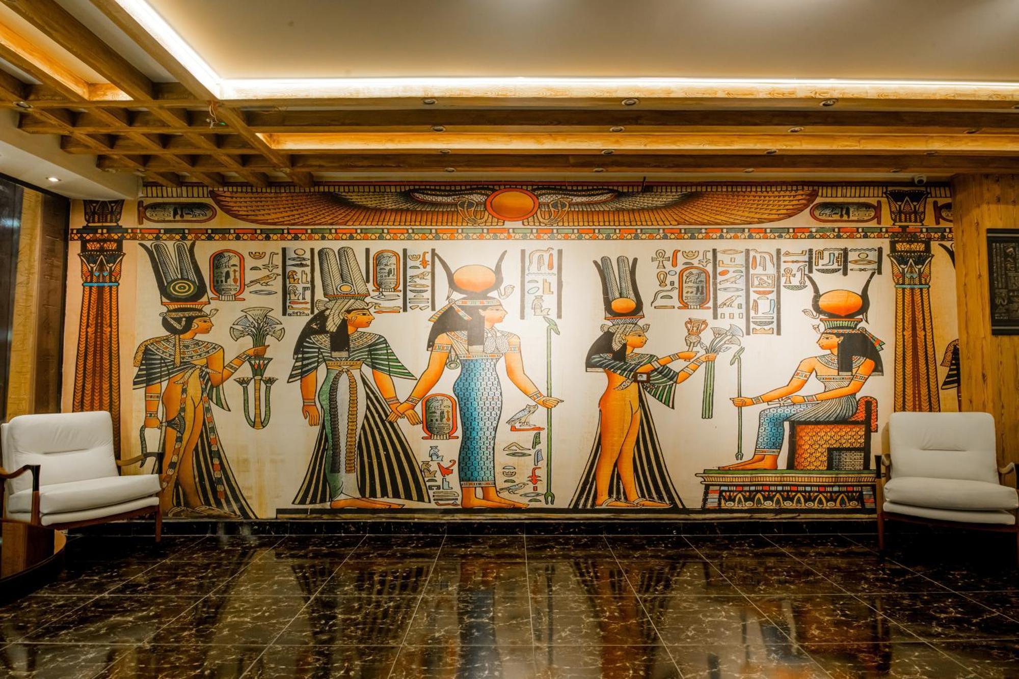 Superior Pyramids Inn Al Kawm al Akhdar エクステリア 写真