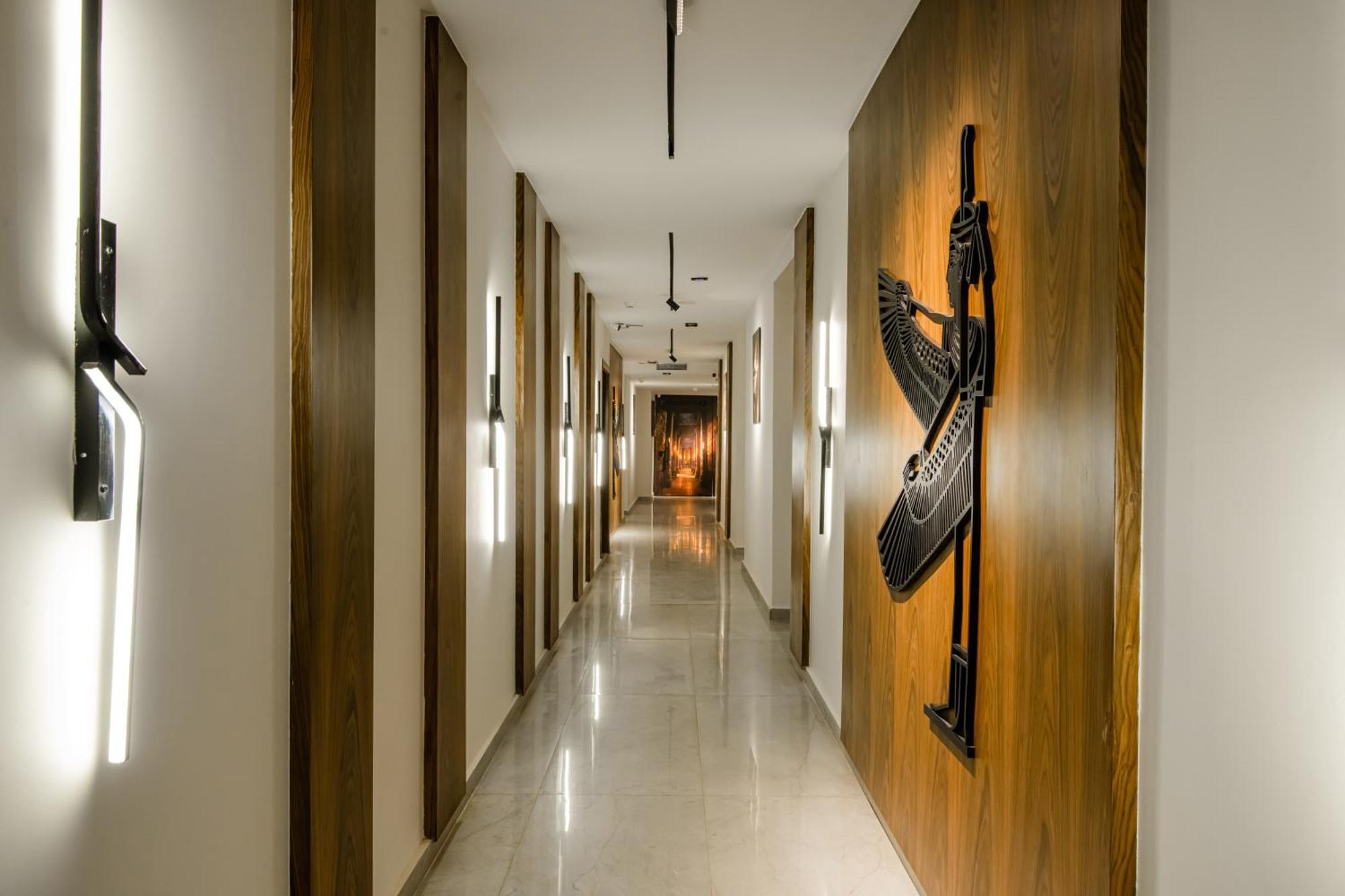 Superior Pyramids Inn Al Kawm al Akhdar エクステリア 写真